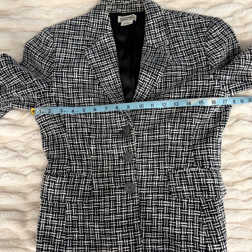 Michael Kors Black White Tweed Blazer Jacket Three Button Pocketed Size 6 - Picture 7 of 10